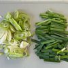 野菜だけで大満足♪ねぎニラチーズチヂミの工程1