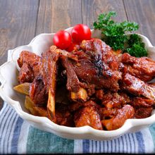 《圧力鍋使用》にんにくたっぷり！絶品スペアリブ煮込み