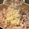 10分で完成！【豚バラねぎ塩丼】の工程3