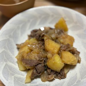 ゆーの作ってみた!投稿(【染みうま肉じゃが】食材３つで作る簡単和食♡)