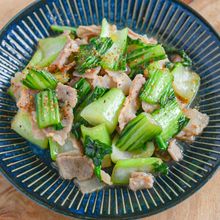 白いごはんと相性抜群！豚肉とチンゲン菜のみそ炒め