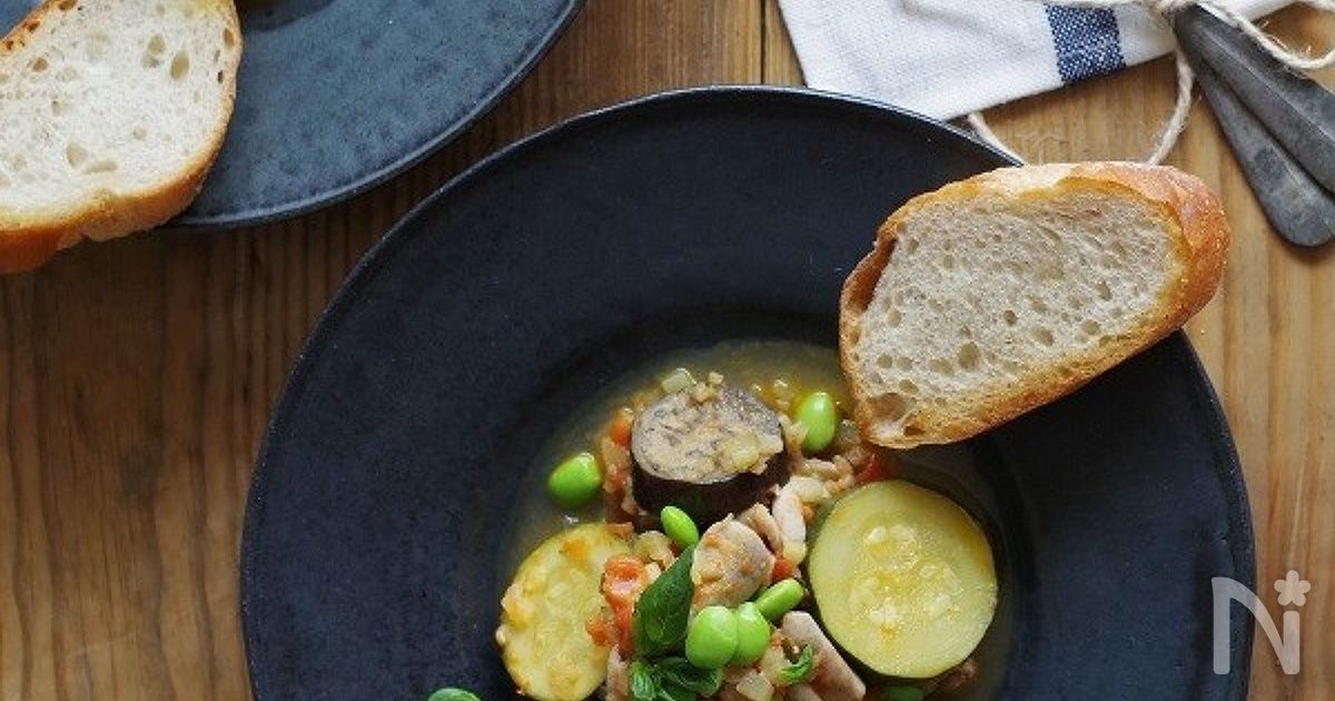 夏野菜の洋風モツ煮込み