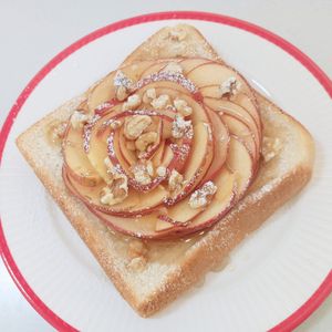 milkの作ってみた!投稿(レンジで簡単＊アップルローズトースト＊朝ごはんにおやつに♡)