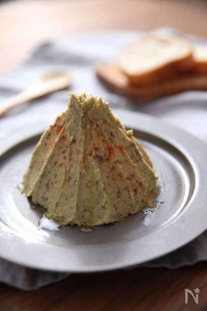 栄養たっぷり！アボカドフムス