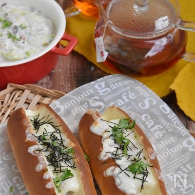 めんたいマヨと竹輪チーズパン