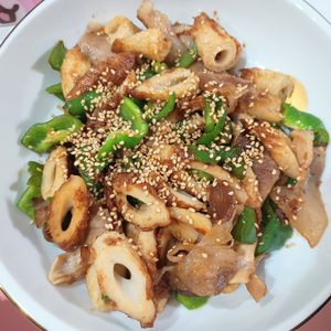milkの作ってみた!投稿(ちくわが主役♪『ちくわと豚肉、ピーマンのおかかたっぷり炒め』)