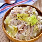 重ねてチンで完成♡『豚バラとキャベツと豆腐の塩だれ煮』