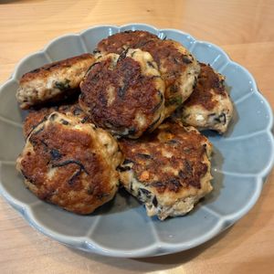 でぃみママの作ってみた!投稿(完成まで10分!豆腐とひじきの和風バーグ)