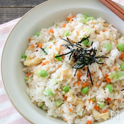 【炊飯器で簡単】枝豆と油揚げのちらし寿司