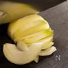 胸肉の旨みを味わう！鶏胸肉のワイルドクリーム煮の工程1