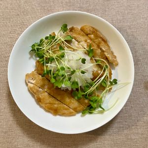 はにわの作ってみた!投稿(【鶏胸がめちゃ柔らかい】家族が好きな甘辛おろしチキンステーキ)
