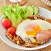 [夏に食べたい！ワンパンロコモコ丼]切り干し大根で腸活も
