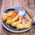 丁寧に作る「海老の天ぷら」