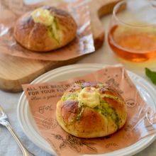 クリームチーズとバジルソースで♪魅惑のマヌルパン風
