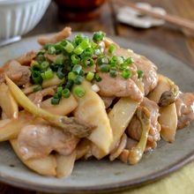 豚肉とうどの生姜焼き。食欲をそそる和風おかず！お弁当にも♪