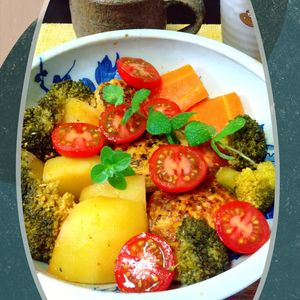 チョロリスの作ってみた!投稿(【ミートボールと野菜のカレー煮込み】食欲そそる！モテおかず♡)