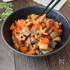 鶏肉と根菜とこんにゃくの煮物
