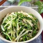 茹でて美味しい♡水菜ともやしのやみつきサラダ