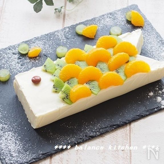混ぜるだけ！お豆腐レアチーズケーキのこいのぼり
