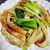 ヴェルの作ってみた!投稿(［ちくわと青梗菜と舞茸のバター醤油炒め］すぐできる！簡単副菜)