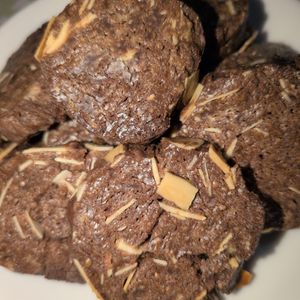 KUMIKOの作ってみた!投稿(バター＆卵不要！超簡単♪濃厚チョコクッキー)