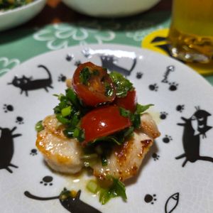 ななちゃんの作ってみた!投稿(【香味ダレでやみつき♡】さっぱり！鶏肉のトマトニラだれ)