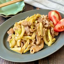 『豚肉とセロリの中華炒め』ささっと5分！セロリ嫌いも食べる♡