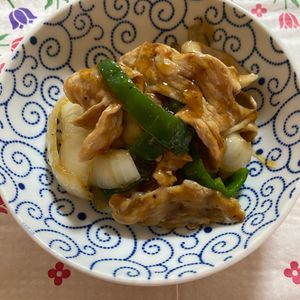 万福の作ってみた!投稿(行列のできる中華屋さんの♪とろとろ豚バラピーマン炒め🤩🍺)