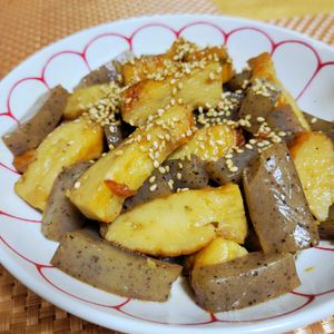 ヴェルの作ってみた!投稿(ホッとするおかず🤍さつま揚げとこんにゃくの煮物)