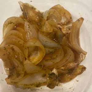 おかか昆布🍙の作ってみた!投稿(レンジで1発！新玉ねぎのおかかバター)
