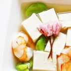 豆腐とそら豆の桜あんかけ