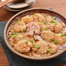 【里芋と鶏ひき肉のごま煮】ご飯との相性抜群！包丁不要で簡単！
