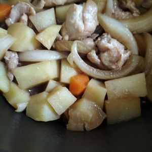 1207859の作ってみた!投稿(身近な材料と調味料で簡単和食♪『鶏もも肉で作る☆鶏じゃが』)
