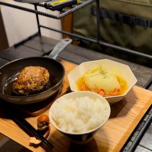 funinmans_mesiの作ってみた!投稿(新玉ねぎとソーセージの丸ごとコンソメスープ)