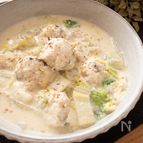 和風のヘルシークリーム♡白菜と鶏団子の白だし豆乳スープ