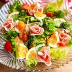 おもてなしにも♡春の彩り野菜たっぷりサラダ