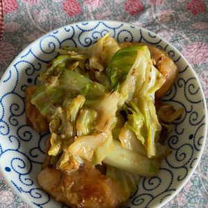 万福の作ってみた!投稿(【鶏むね肉とキャベツの味噌炒め】食材2つ！10分で完成♡)