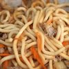 調味料2つで作れる!簡単焼きうどんの工程3