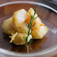 天ぷら粉で簡単サクレア!粉チーズが決めてのホタテのフリット