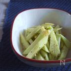 ブロ茎で簡単1品。ゴマ油と《塩レモン》の15秒炒め