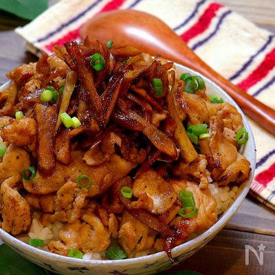 【冬に食べたい丼もの!!】すき焼き風豚ごぼう丼