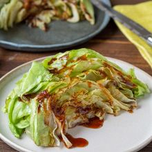 ペロリと食べられる♪レタスの生姜焼き風