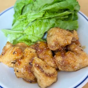 Tsuneaki Okadaの作ってみた!投稿(ワンパン10分！【鶏むね肉のやみつきチキン】甘辛スパイシー♩)