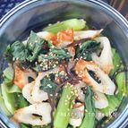 レンジで2分！チンゲン菜と竹輪の塩昆布ラー油和え