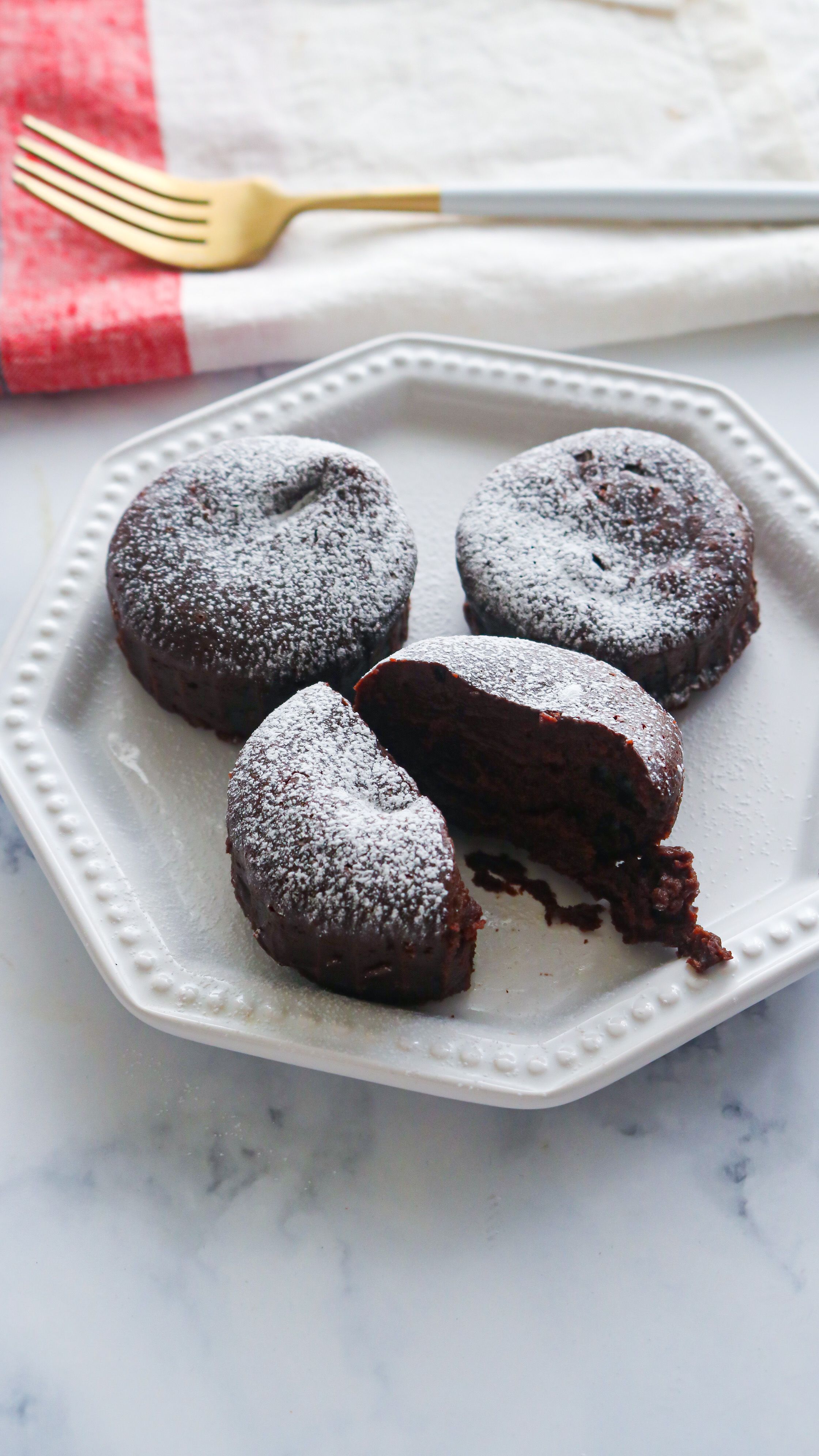 材料3つ！濃厚チョコケーキ【バレンタインにもおやつにも♪】 | レシピ