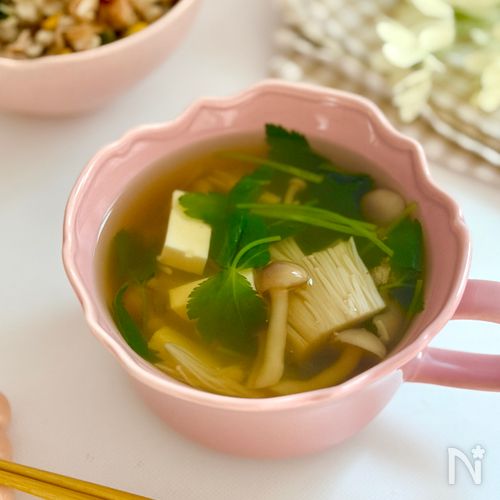 簡単10分♡きのこと豆腐の和風スープ【腸活・ダイエット】