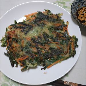 KUMIKOの作ってみた!投稿(『ニラたっぷり！野菜チヂミ』簡単☆カリッと美味！子供も喜ぶ♡)