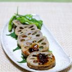 鶏挽肉の蓮根はさみ揚げ　ポンジュレかけ