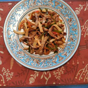 コ−チャンの作ってみた!投稿(【王道の青椒肉絲】旬のたけのこで！食材３つ♪)