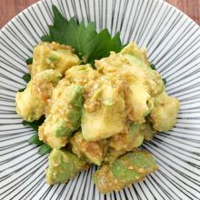 【切ってあえるだけ】アボカドのごま味噌あえ